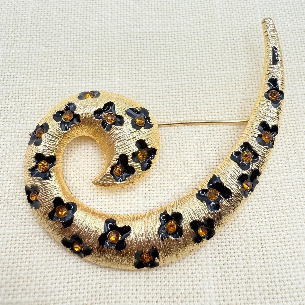 Vintage 80s Gold Tone Cheetah Animal Print Rhinestone Swirl Brooch Pin